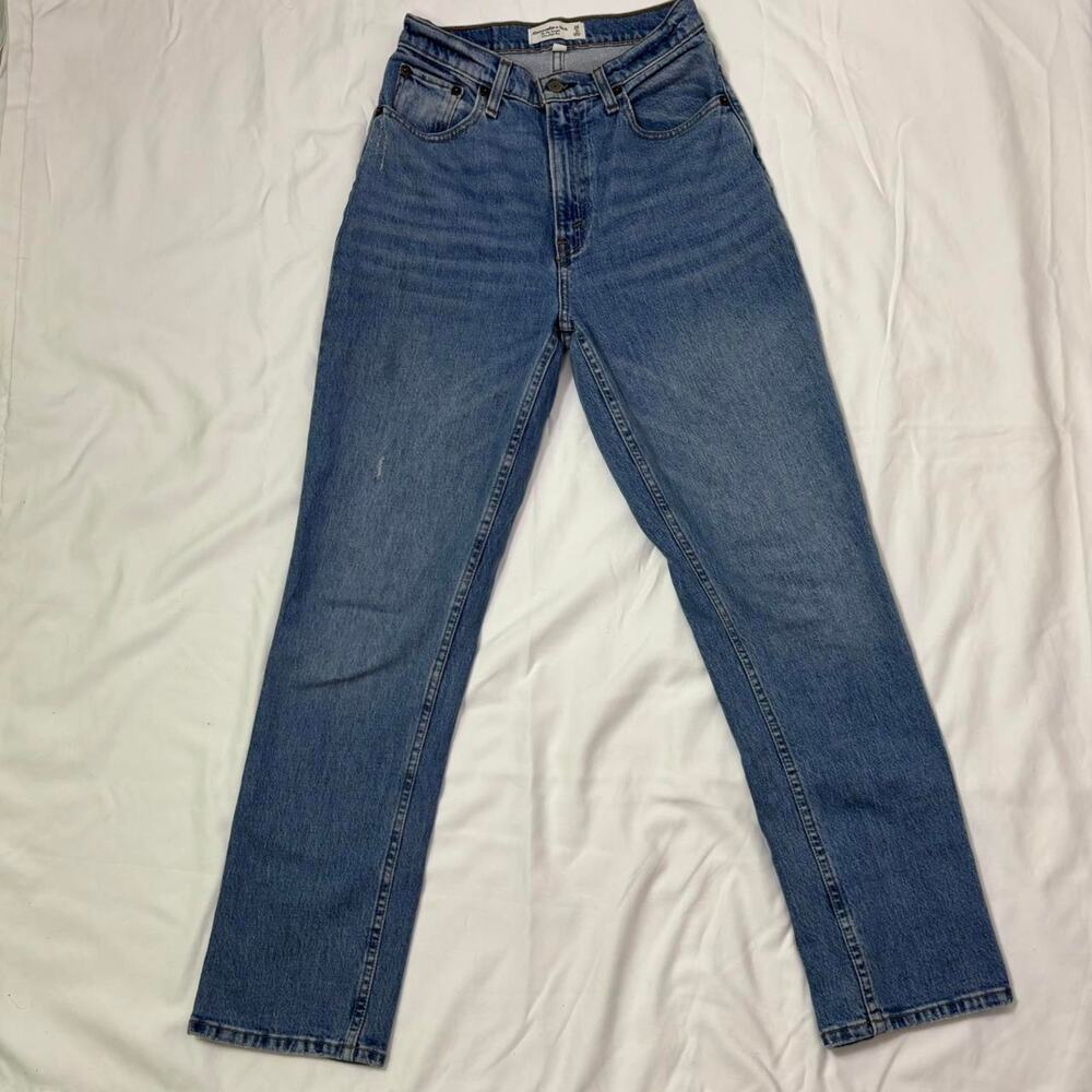 Abercrombie & Fitch blue high-waisted straight leg jeans Size 26
